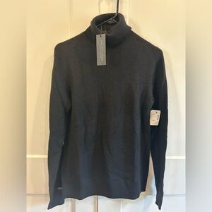 Saks Fifth Avenue Cashmere Black Turtleneck Sweater NWT Medium